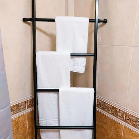 Acogedor Besos De Elah San Bartolomé