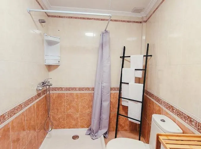 Acogedor Besos De Elah * San Bartolomé