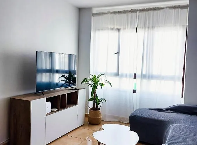 Acogedor Besos De Elah * San Bartolomé